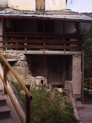 fabbricato esistente residence villa celestina rocca pietore belluno prima del restauro di deon group impresa di costruzioni